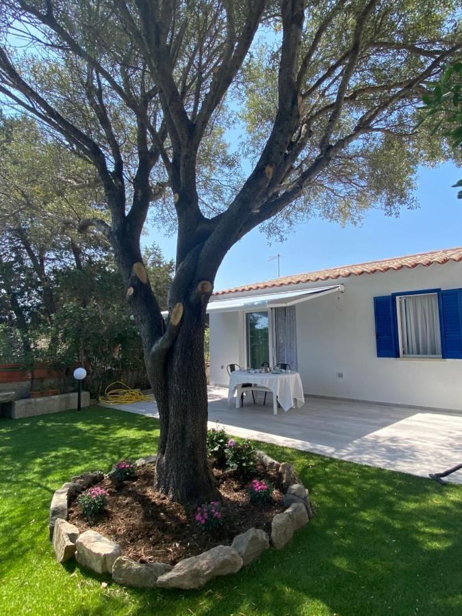 La Casa Sull'Acqua Villa Olbia Exterior photo